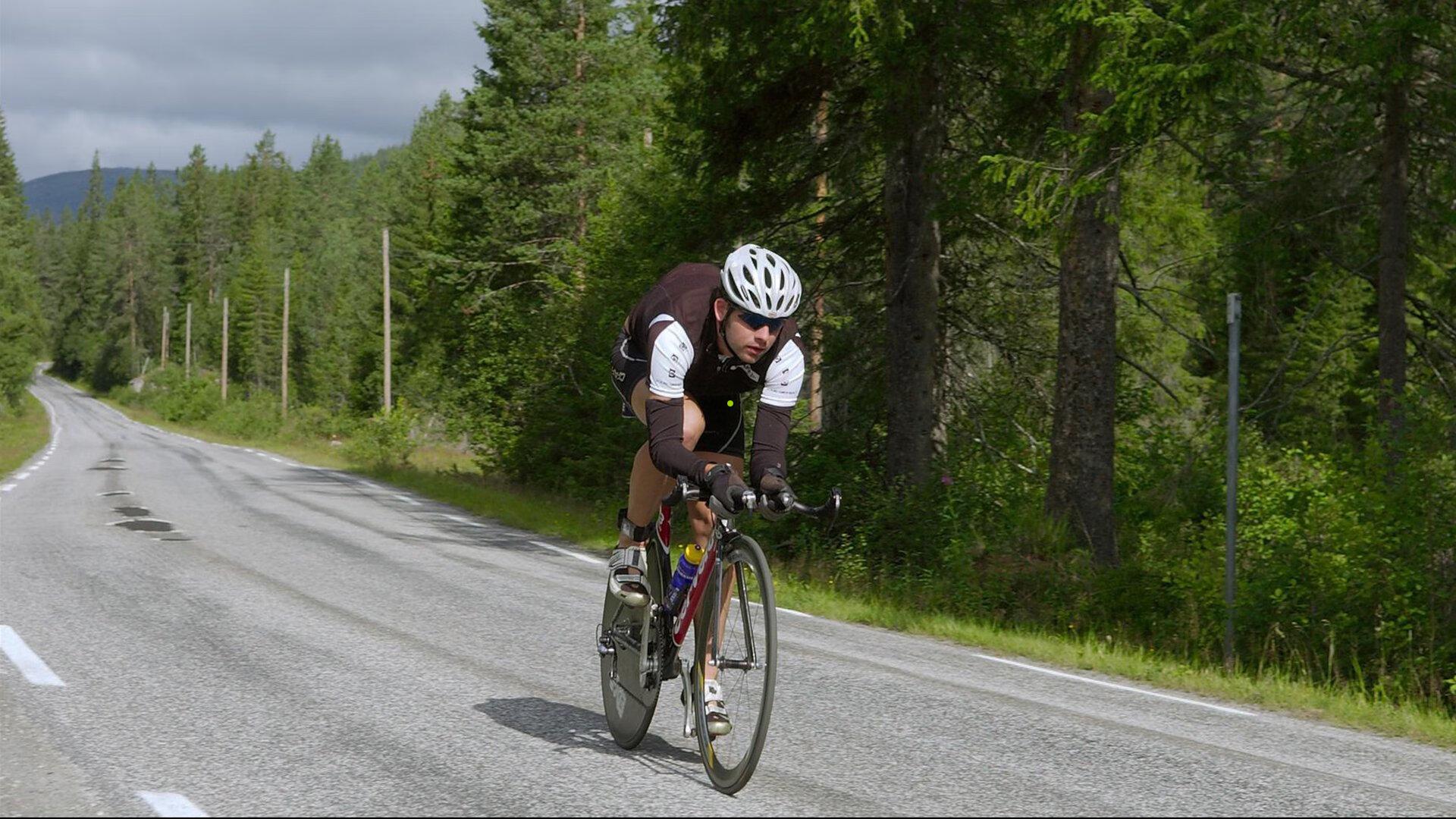 亚足联伸出援手，12强赛主场VAR设备缺口通过借用方案填补