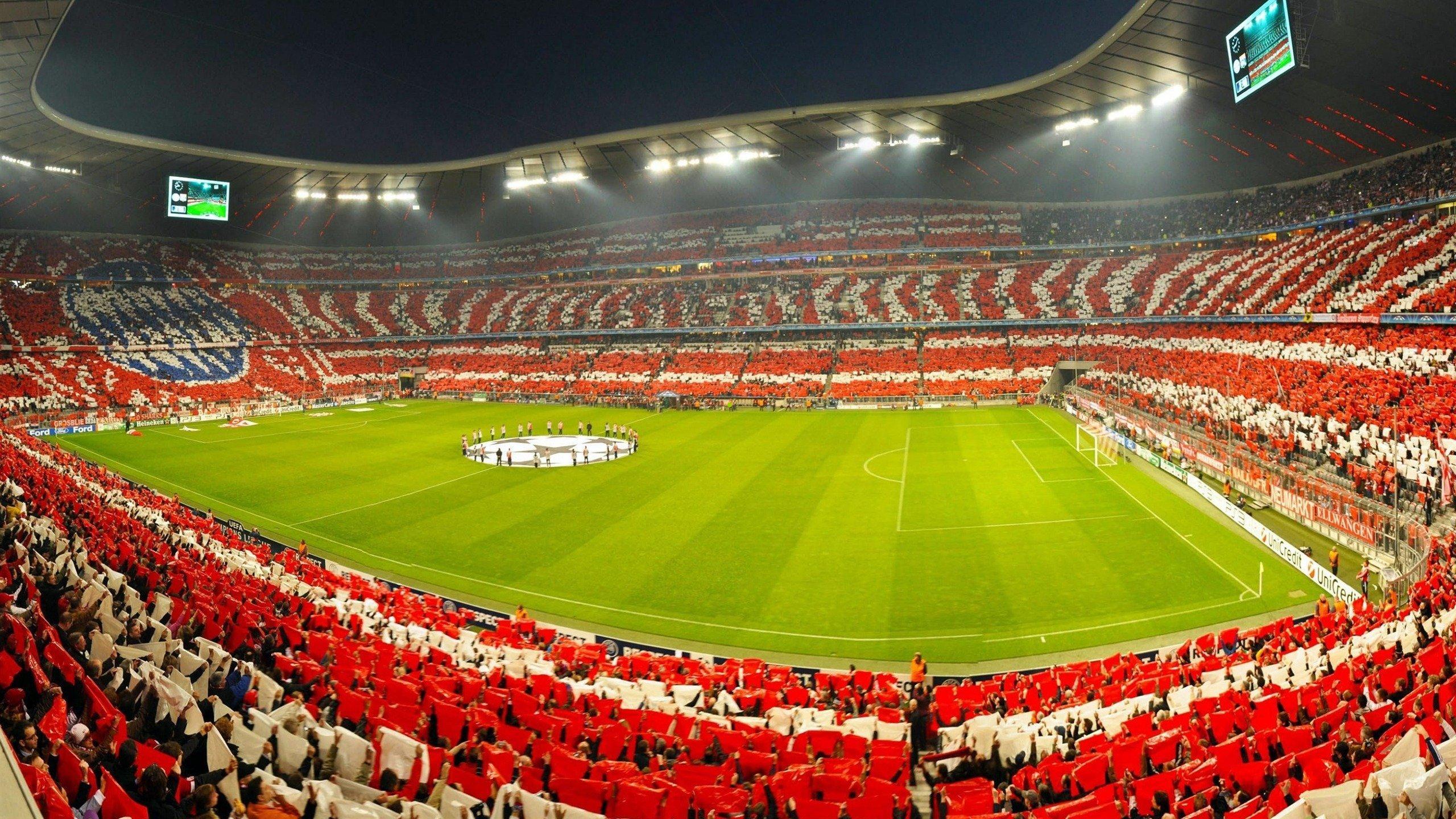 莱万强调避免讨论亚马尔动向 从容面对个人合约事宜